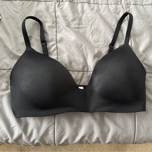 PINK Victoria's Secret Black Seamless Bra
